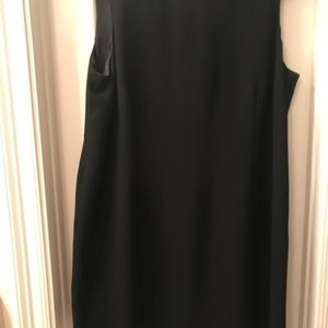 Black short cocktail dress / front view round neck/ Size 22WP